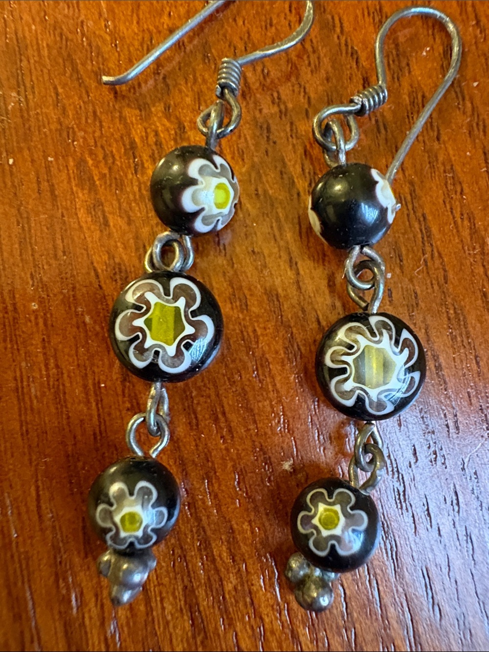 Dainty Black Flower Bead Drop Earrings - Women's Jewelry